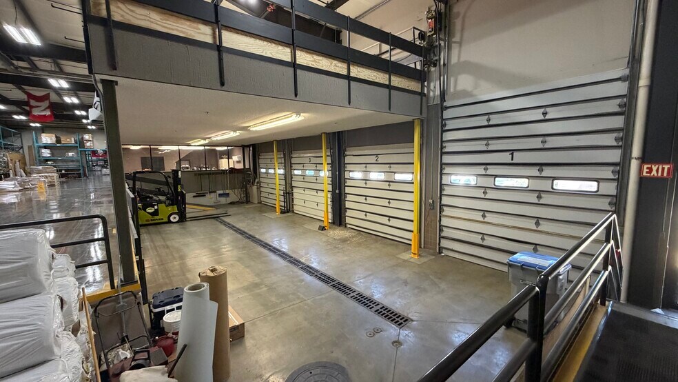 More Photos Of 5201 S 19th St, Lincoln Warehouse For Sale