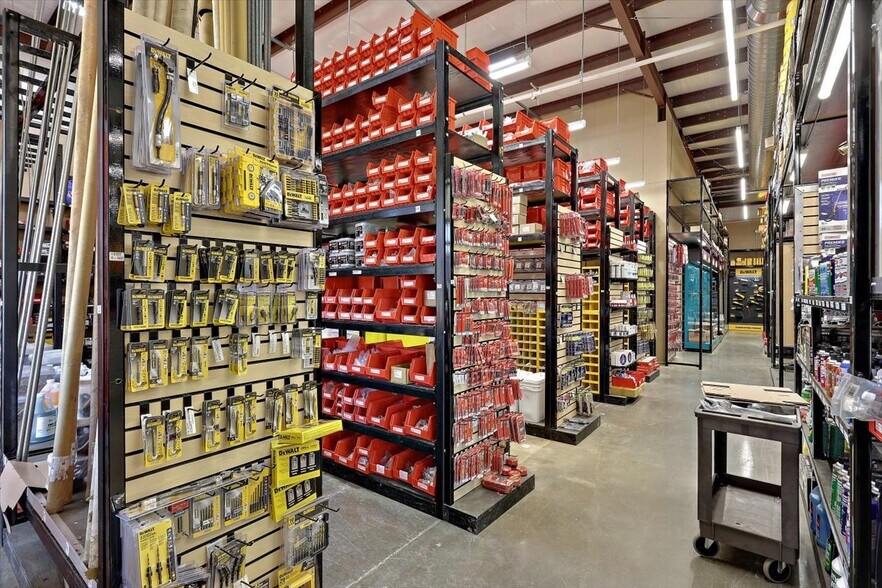 More Photos Of 104 Hazelton Cv, Gluckstadt Light Distribution For Lease