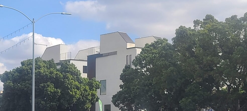 More Photos Of 12610 Venice Blvd, Los Angeles Apartments For Sale