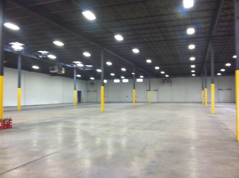 More Photos Of 279 Canal Rd, Fairless Hills Warehouse For Lease