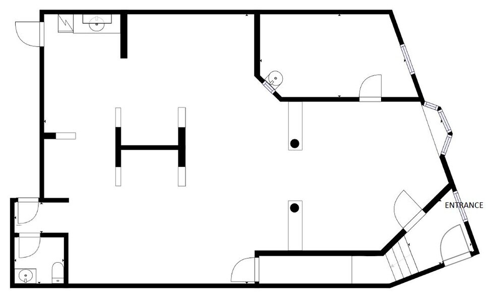 More Photos Of 861 Lafayette Rd, Hampton Office For Lease