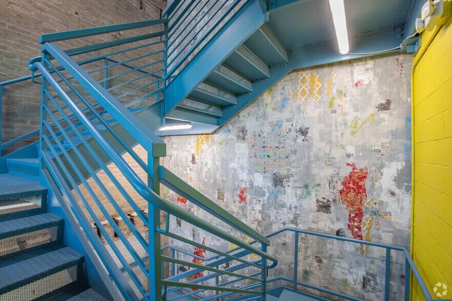 More Photos Of 37 W Cross St, Baltimore Loft Creative Space For Lease