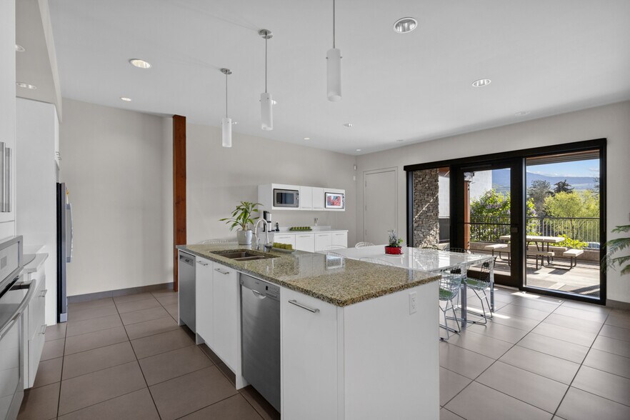 More Photos Of 9611 Highway 97, Lake Country Loft Creative Space For Sale