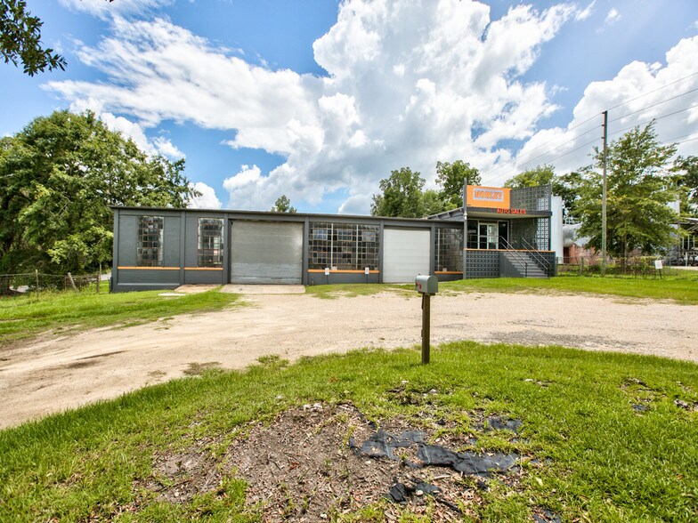 More Photos Of 765 E Washington St, Monticello Auto Repair For Sale
