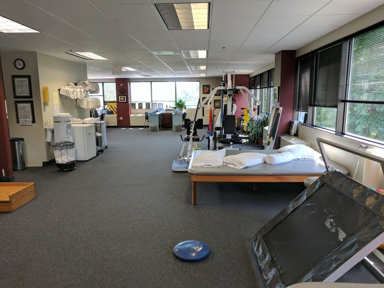 More Photos Of 3200 Tower Oaks Blvd, Rockville Medical For Sale