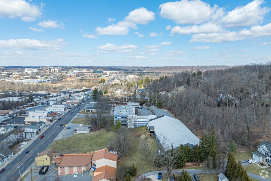 More Photos Of 10755 York Rd, Cockeysville Office For Sale