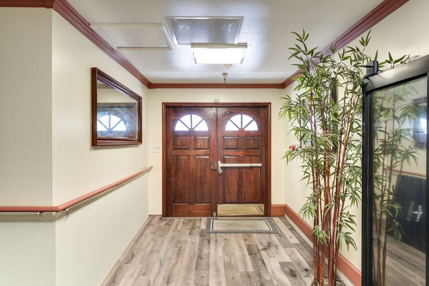More Photos Of 18905 Standish Ave, Hayward Assisted Living For Sale