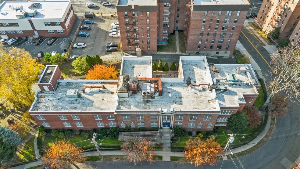 More Photos Of 3 Lehman Ter, Yonkers Congregate Senior Housing For Sale