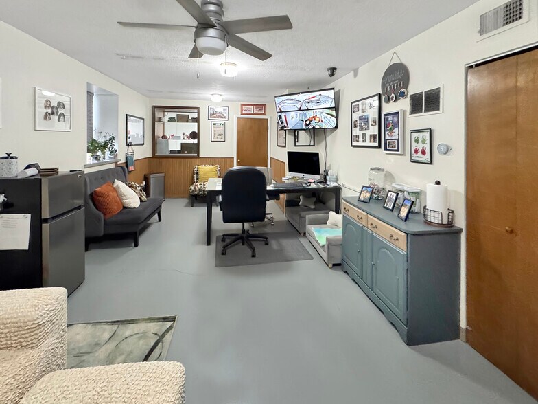 More Photos Of 1728 Sadler St, Sandusky Warehouse For Sale