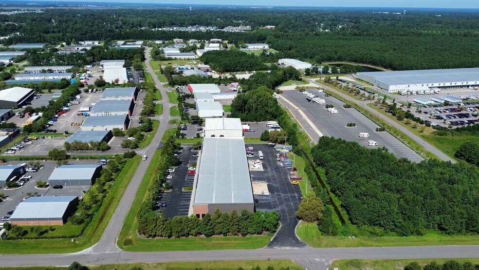 More Photos Of 3317 Kitty Hawk Rd, Wilmington Warehouse For Lease