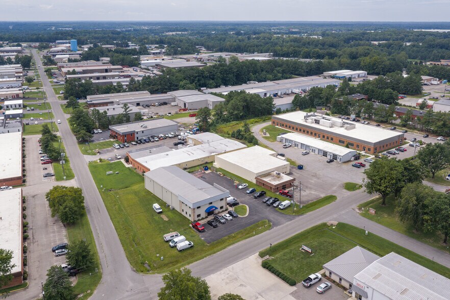 More Photos Of 10015 Lickinghole Rd, Ashland Warehouse For Sale