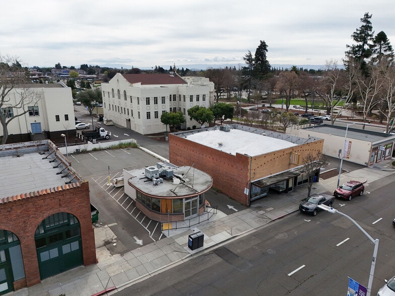 More Photos Of 951 C St, Hayward Fast Food For Sale