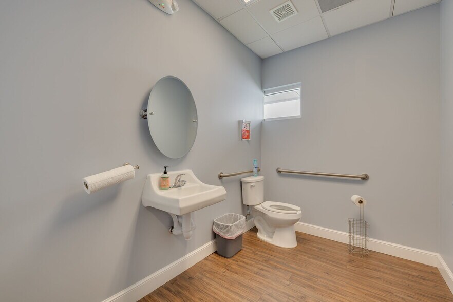 More Photos Of 1314 S Fort Harrison Ave, Clearwater Office For Sale