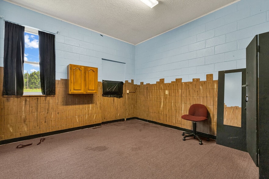 More Photos Of 9564 Hazelton-Etna SW Rd, Pataskala Religious Facility For Sale
