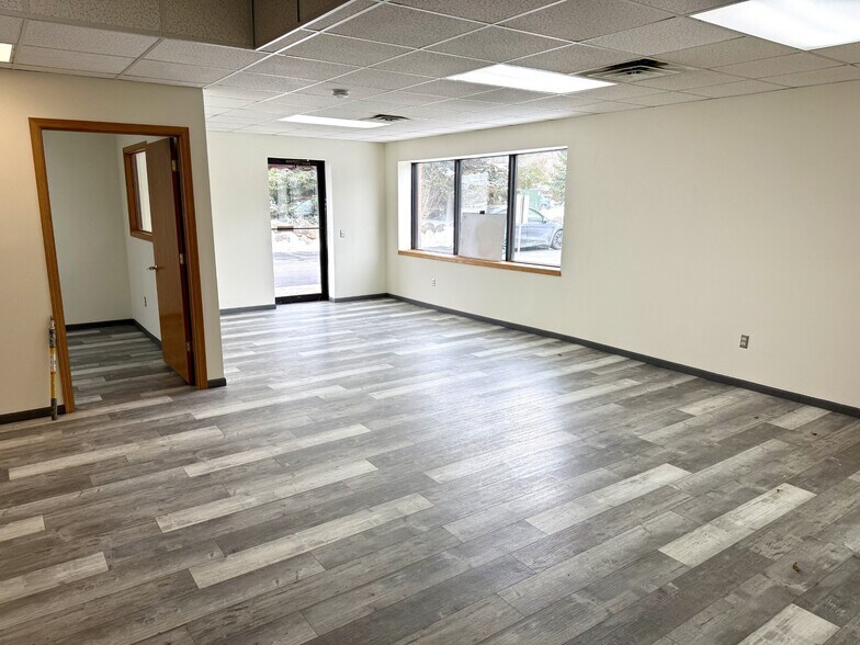More Photos Of 403 Venture Ct, Verona Industrial For Lease