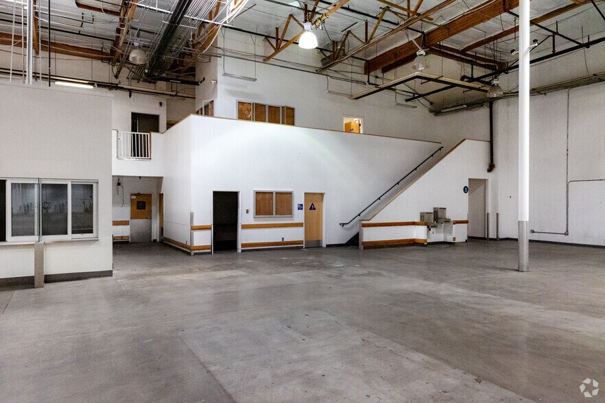 More Photos Of 1345 N Montebello Blvd, Montebello Freestanding For Lease