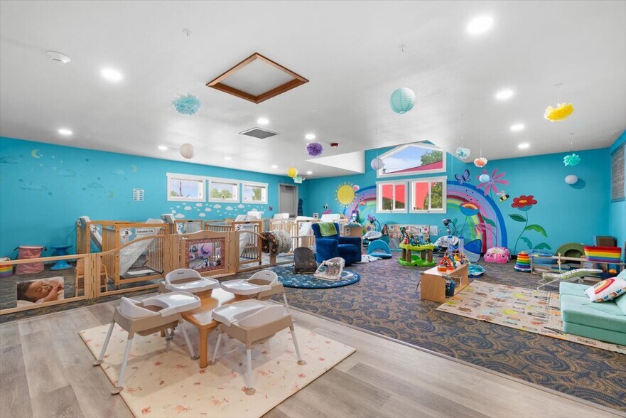 More Photos Of 340 Maple St, Frederick Specialty For Sale