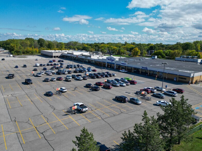 More Photos Of 2906-2992 Center Ave, Essexville Unknown For Sale
