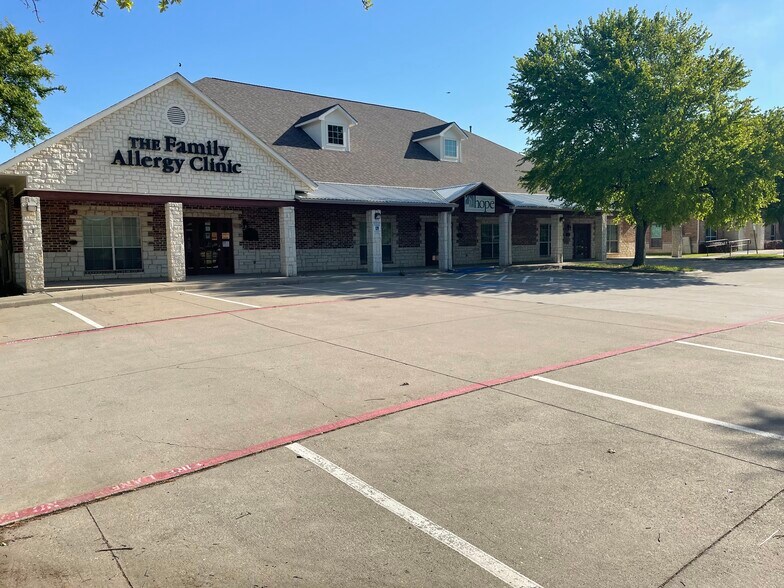 More Photos Of 2740 Virginia Pky, McKinney Medical For Lease