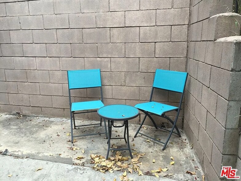 More Photos Of 834 Laguna Ave, Los Angeles Multifamily For Sale