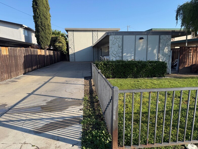 Primary Photo Of 2347 Chestnut St, Livermore Apartments For Sale