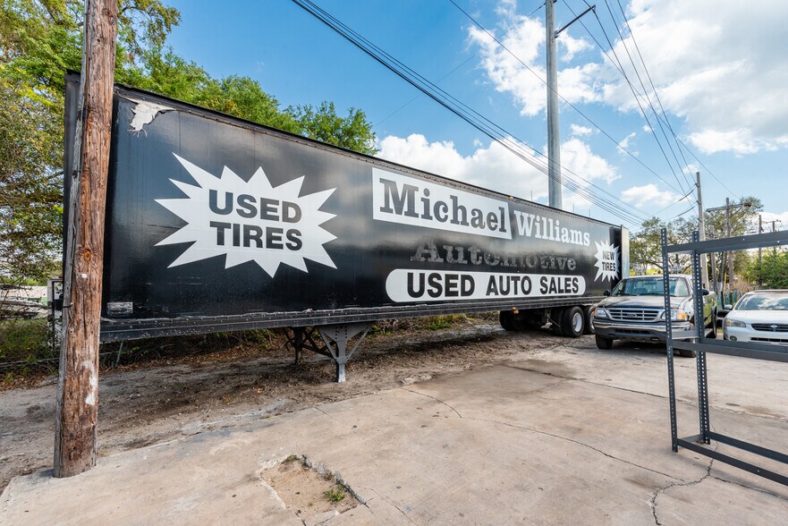 More Photos Of 2501 Sanford Ave, Sanford Auto Repair For Sale