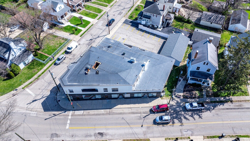 More Photos Of 2435 Williams Ave, Cincinnati Storefront Retail Residential For Lease