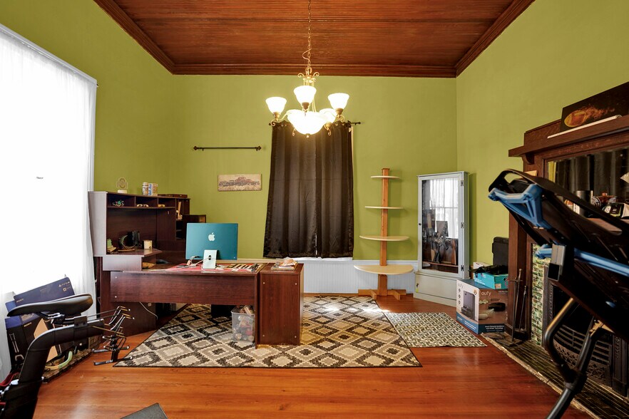 More Photos Of 115 N Magnolia St, Raeford Office Residential For Sale