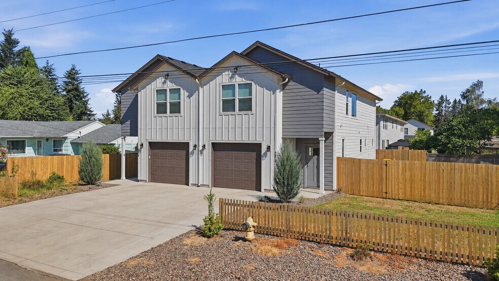More Photos Of , Kelso Multifamily For Sale