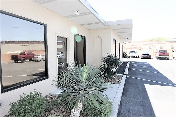 More Photos Of 8603 N New Braunfels Ave, San Antonio Medical For Sale