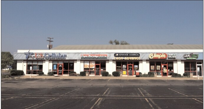 More Photos Of 3125-3127 N University St, Peoria General Retail For Sale