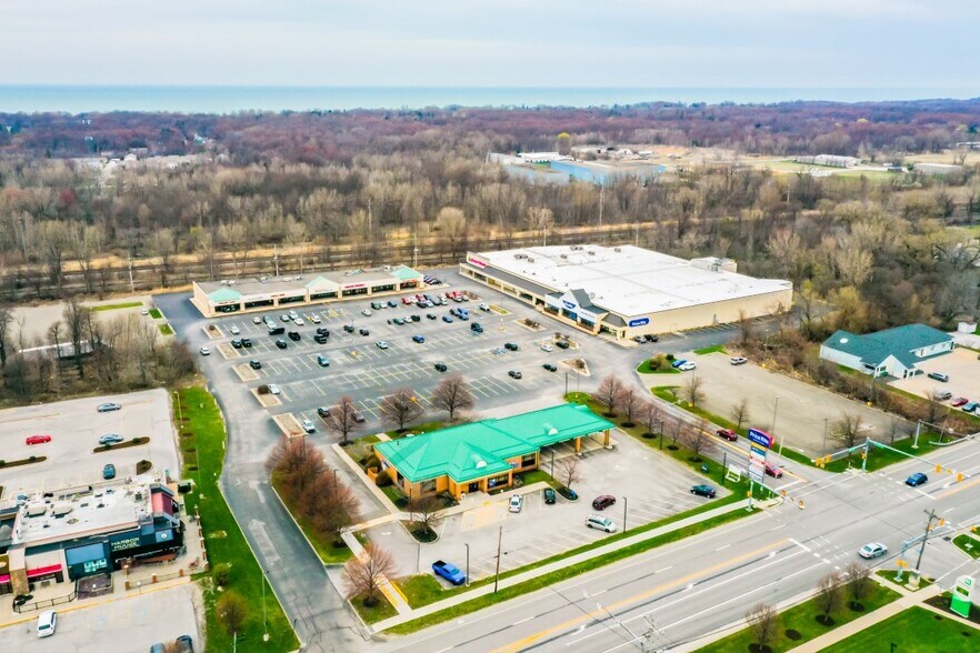 More Photos Of 4500-4510 Buffalo Rd, Erie Supermarket For Lease