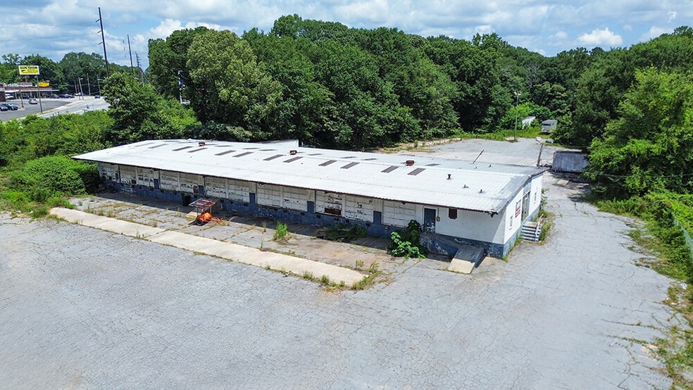 More Photos Of 2810 Regina Dr NW, Atlanta Warehouse For Lease