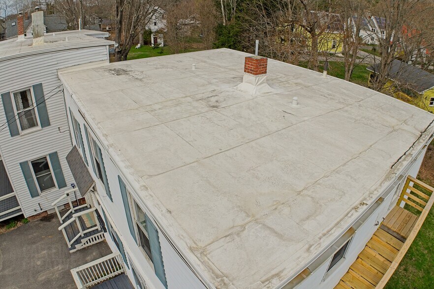 More Photos Of 15 South St, Freeport Apartments For Sale