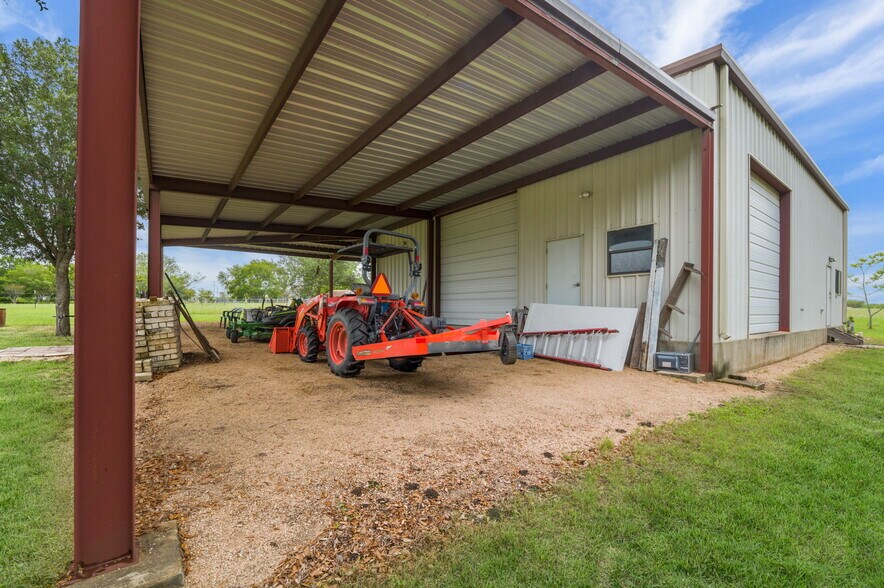 More Photos Of 8210 E FM 1518 N, Schertz Industrial For Sale