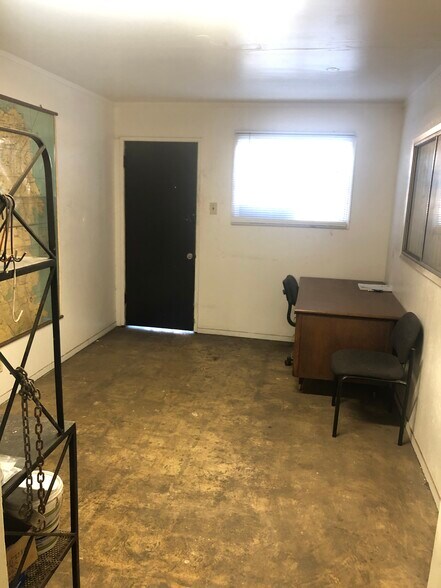 More Photos Of 1385 Fitzgerald Ave, San Francisco Warehouse For Lease