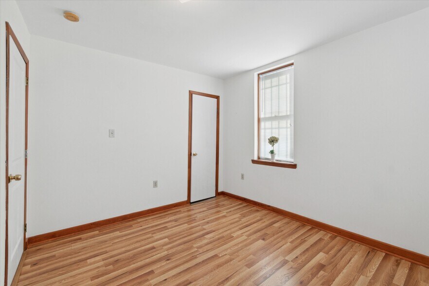 More Photos Of 2855 E Thompson St, Philadelphia Apartments For Sale