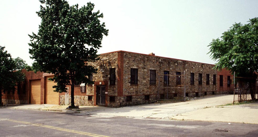 More Photos Of 232-238 N Franklintown Rd, Baltimore Warehouse For Lease