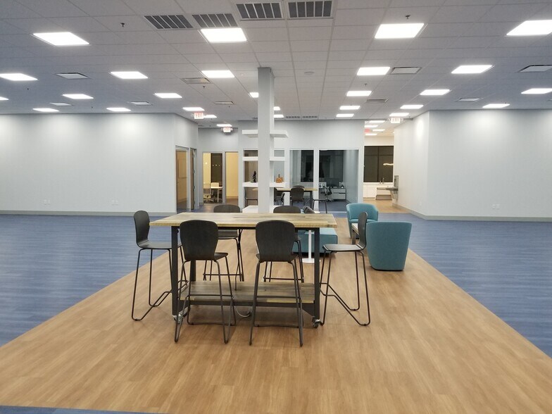 More Photos Of 153 E State Highway 121, Coppell Medical For Lease