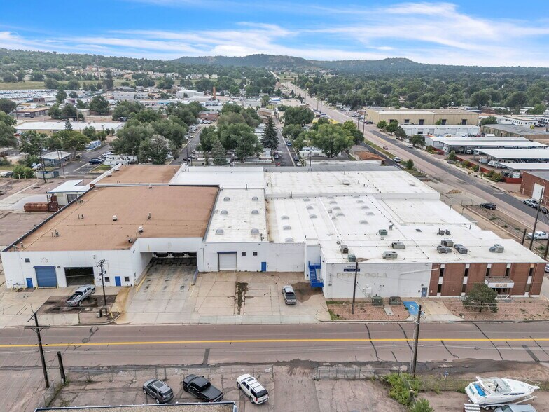 Primary Photo Of 3605-3625 N Stone Ave, Colorado Springs Distribution For Lease