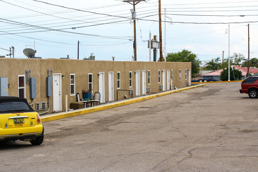 More Photos Of 5609-5613 Central Ave NW, Albuquerque Apartments For Sale