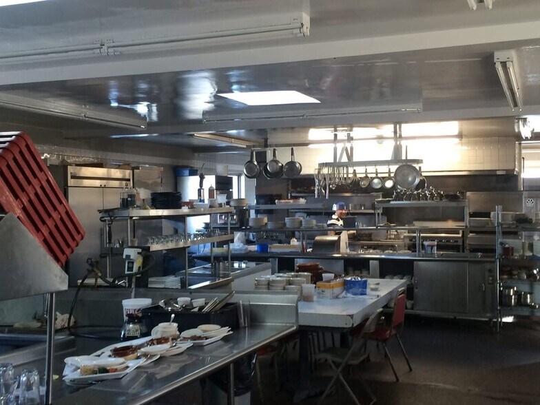 More Photos Of 1725 US-9W Hwy, Milton Hospitality For Sale