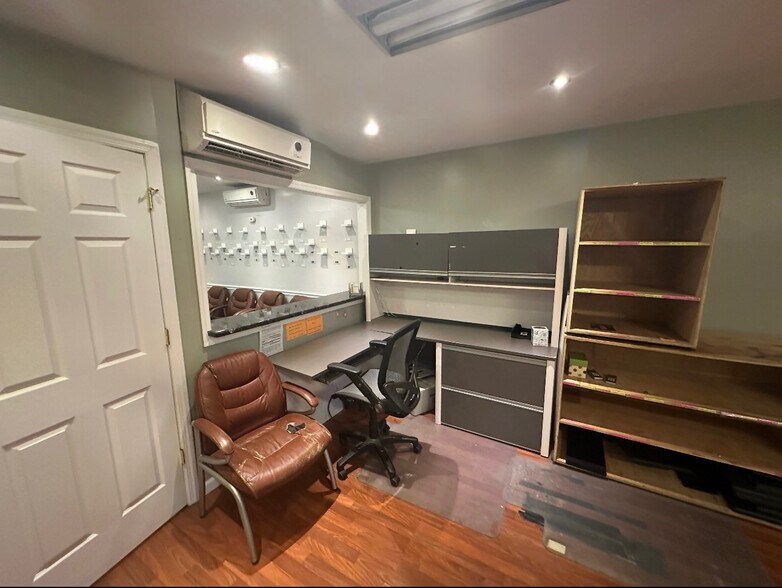 More Photos Of 5413 5th Ave, Brooklyn Medical For Lease