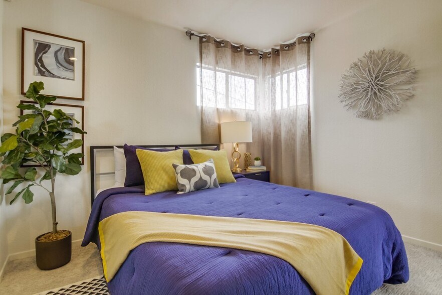 More Photos Of 1920 Beryl St, San Diego Specialty For Sale