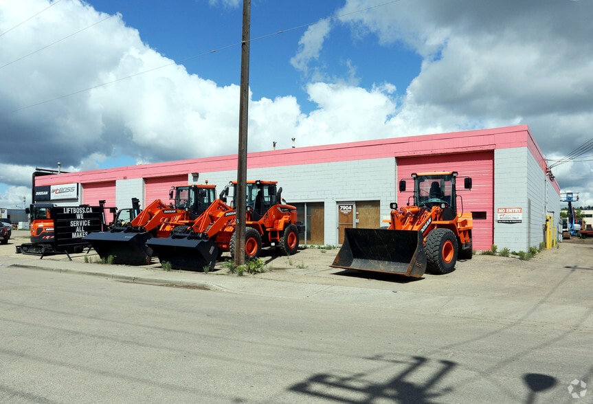 Primary Photo Of 7912 Yellowhead Trl NW, Edmonton Service For Lease