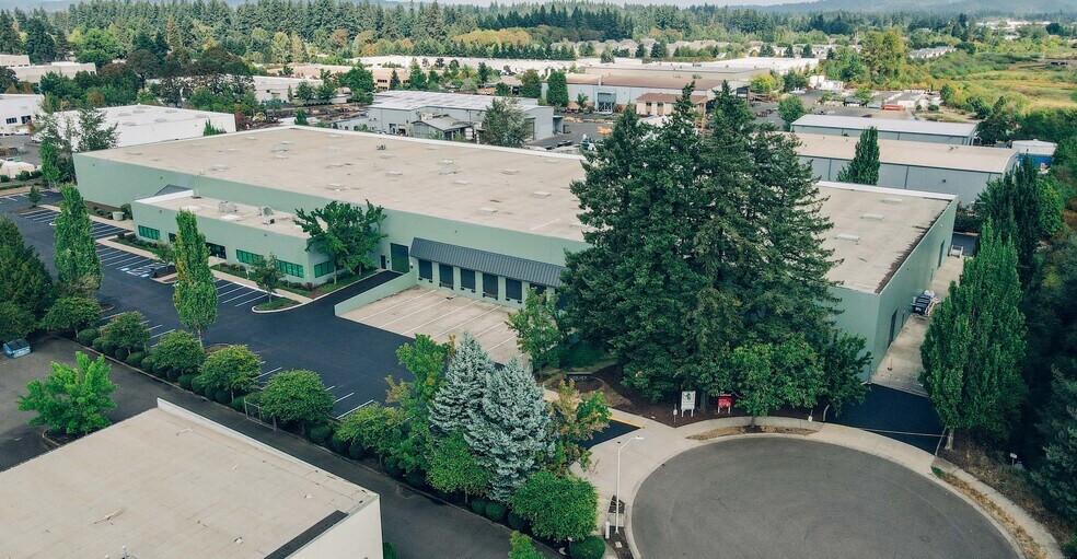 More Photos Of 10235-10255 SW Spokane Ct, Tualatin Manufacturing For Lease