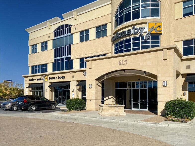 More Photos Of 603-690 Saint George Square Ct, Winston-Salem Coworking Space