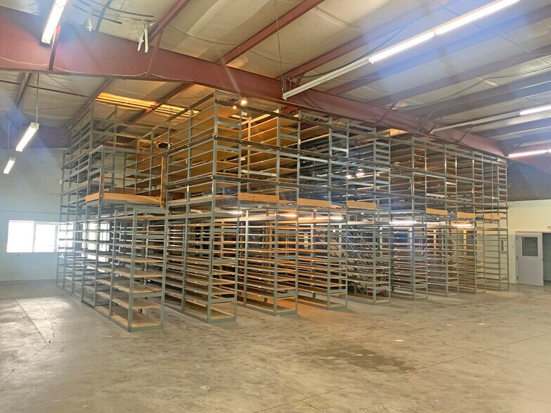 More Photos Of 520 Barham Ave, Santa Rosa Light Distribution For Sale