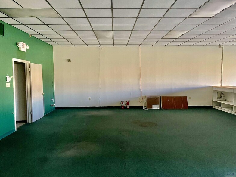 More Photos Of 1500 E Tunnel Blvd, Houma Office For Sale