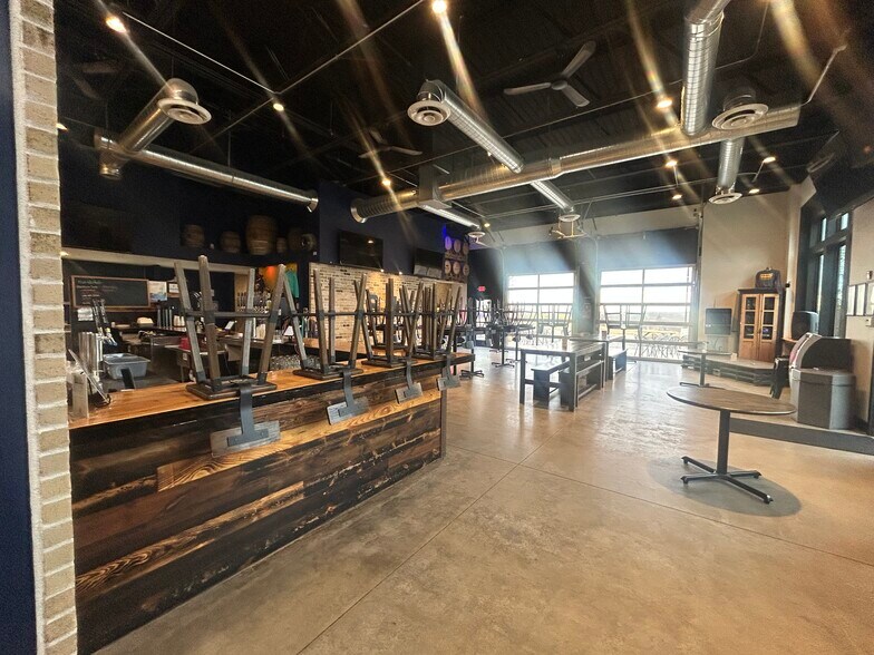 More Photos Of 3700 Chaska Blvd, Chaska General Retail For Lease